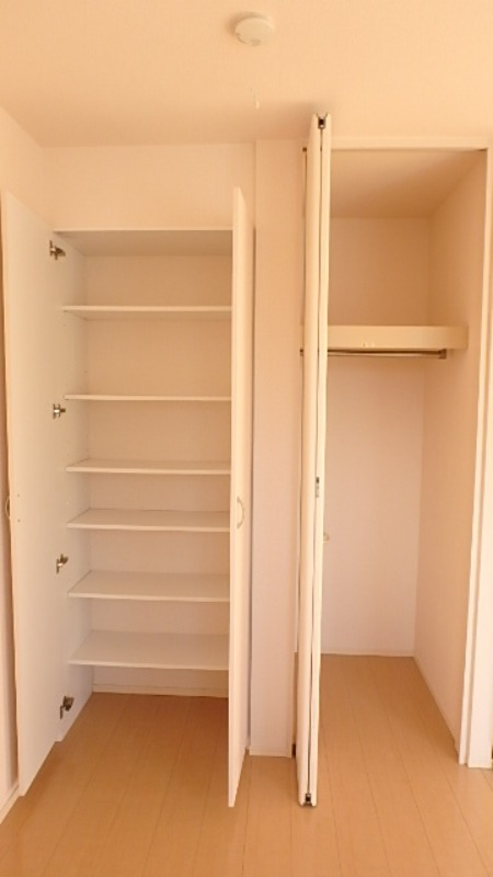 収納　図面と現状に相違がある場合には現状を優先