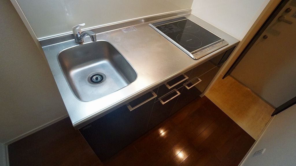 キッチン　別部屋参考写真です。