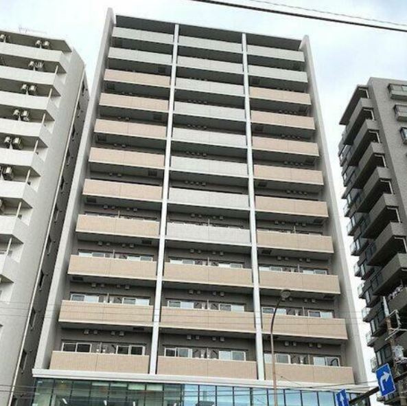 建物外観　★外壁タイル張り、重厚感のある外観★