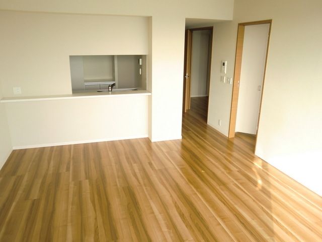 その他部屋・スペース　★カウンターキッチンのあるリビングです★