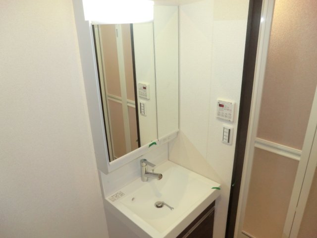 洗面設備　独立洗面化粧台付き☆