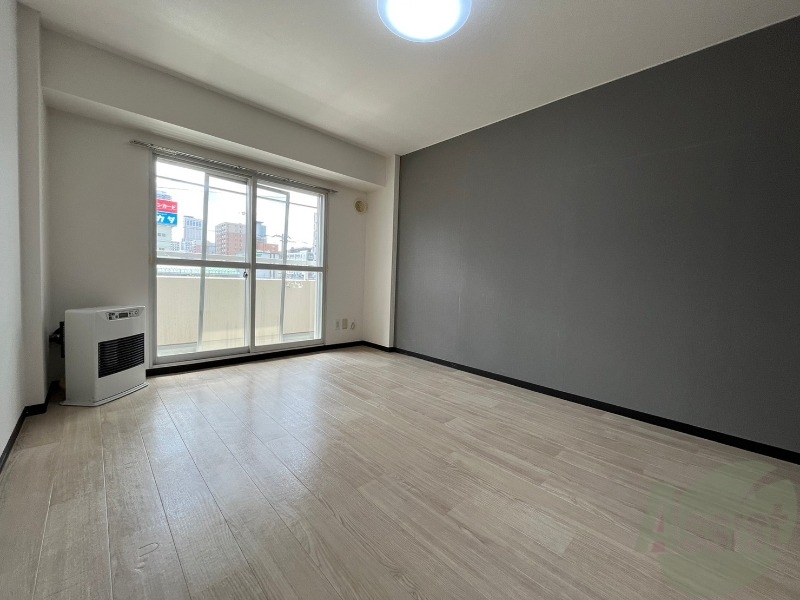 居室・リビング　広くてキレイなお部屋が広がっていて、充実した生活が送れそう。