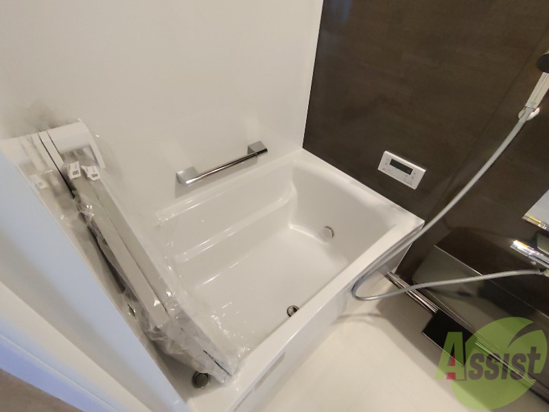 バス・シャワールーム　浴室は綺麗で追い焚きも付いて気持ちよくお過ごしいただけます。