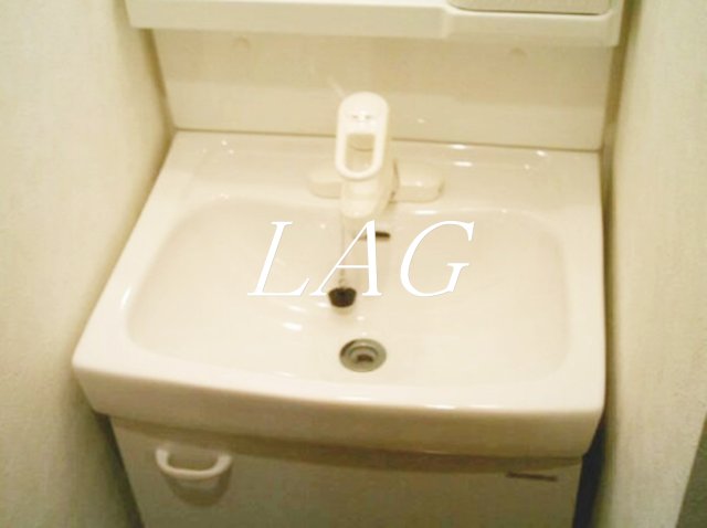 洗面設備　独立洗面台です。