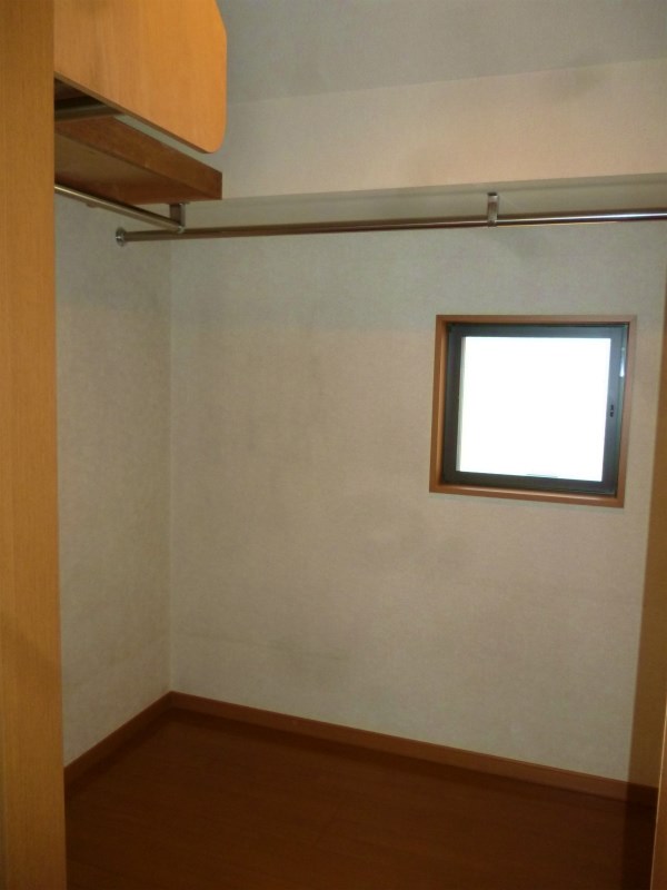 収納　ウォークインクローゼット