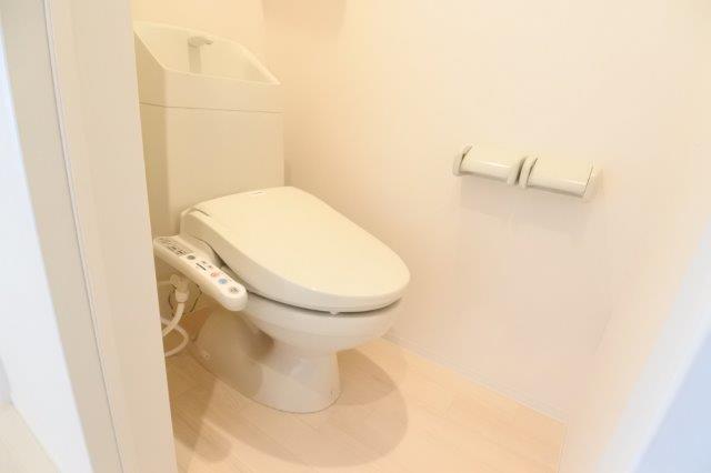トイレ　シャワー付トイレ
