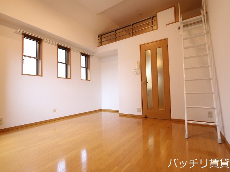 居室・リビング　※同型タイプ写真のため、現状優先。