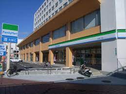 コンビニ　ファミリーマート 多の津一丁目店（コンビニ）まで1500m