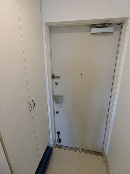 玄関　（別タイプ参考写真）シェルゼ王子神谷　北区王子4