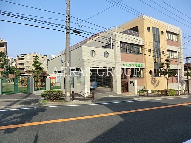 幼稚園・保育園　梶ヶ谷幼稚園（幼稚園・保育園）まで465m