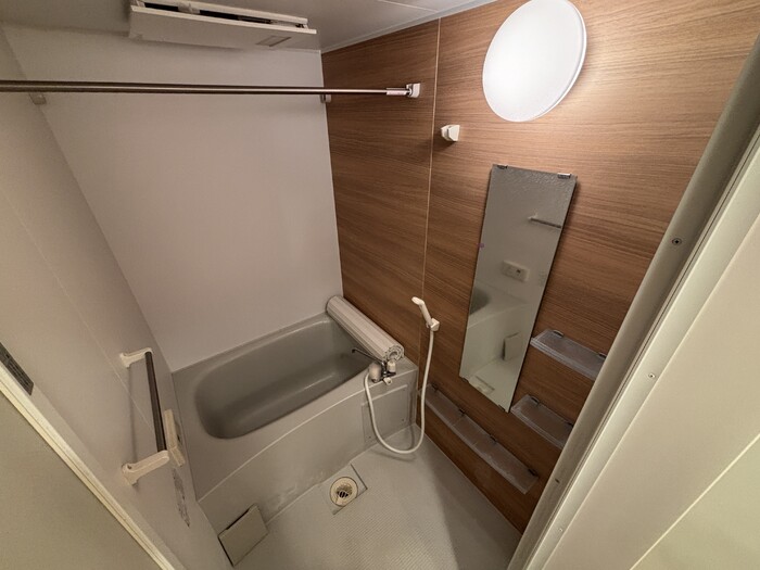 バス・シャワールーム　きれいなお風呂です