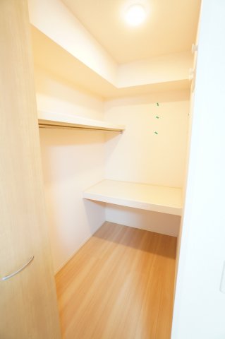 収納　※同物件・反転タイプの写真です。