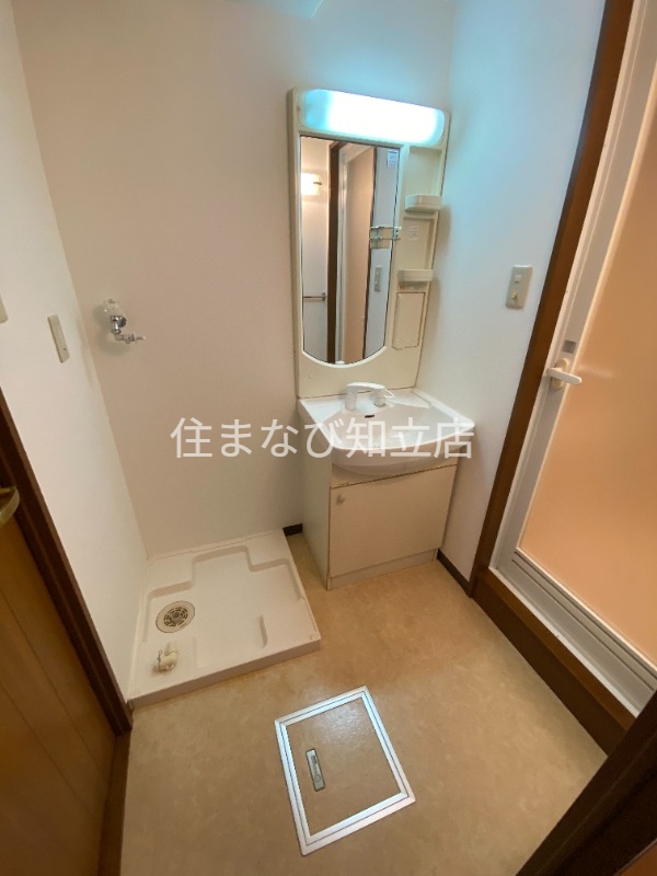洗面設備　同型別部屋写真