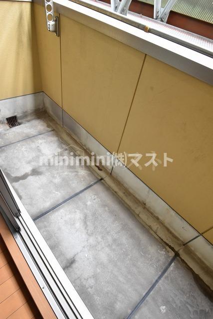 バルコニー　同物件別号室参考写真