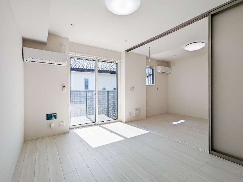 居室・リビング　図面と現状に相違がある場合には現状を優先