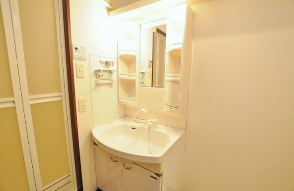 洗面設備　洗髪洗面化粧台