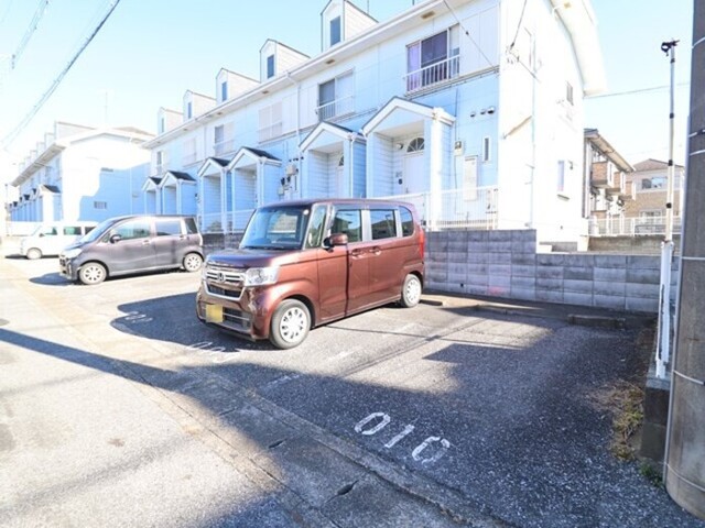 駐車場　駐車場
