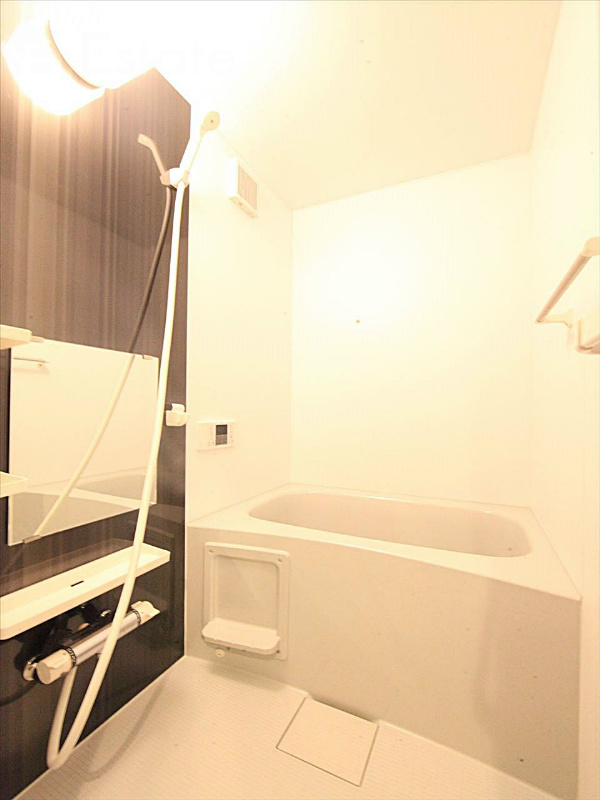 バス・シャワールーム　バスルーム