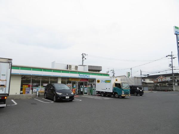 コンビニ　ファミリーマート堺美原小寺店（コンビニ）まで1396m