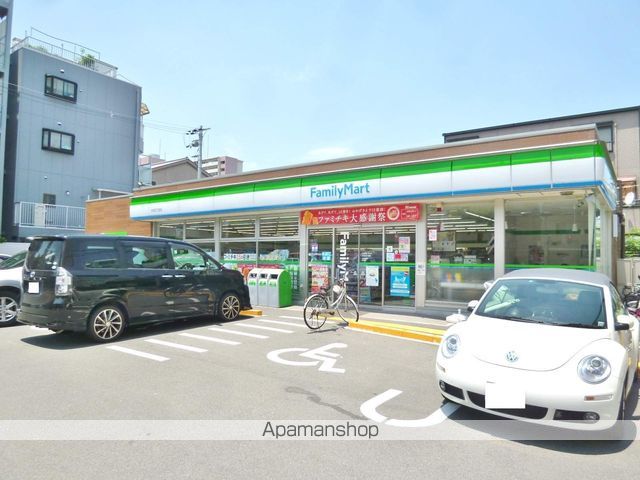 コンビニ　ファミリーマート（コンビニ）まで353m