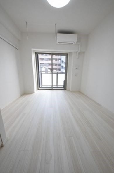 居室・リビング　別号室参考写真