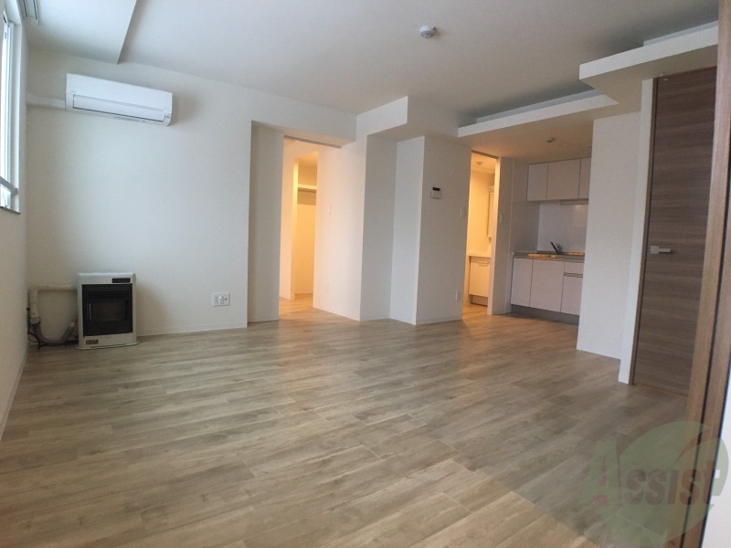 居室・リビング　広くてキレイなお部屋が広がっていて、充実した生活が送れそう。