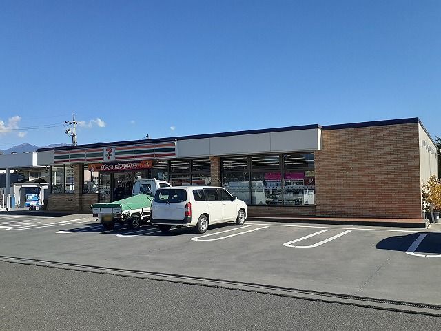 コンビニ　セブンイレブン　茅野宮川店（コンビニ）まで730m
