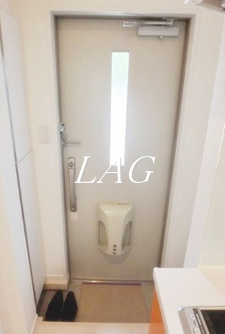 玄関　玄関です。