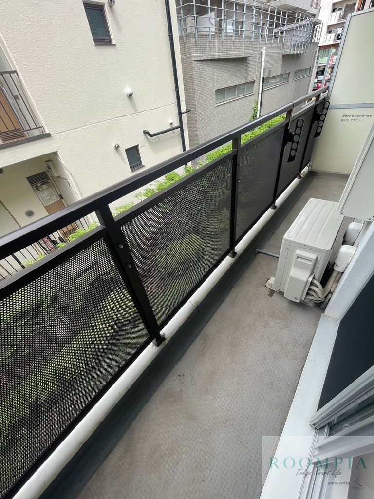 バルコニー　バルコニー