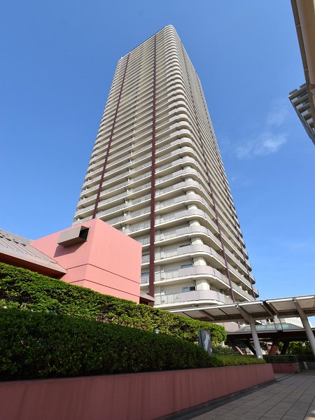 ショッピングセンター　オルトヨコハマ（ショッピングセンター）まで399m