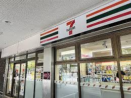 コンビニ　セブンイレブン勝どき駅前店（コンビニ）まで244m