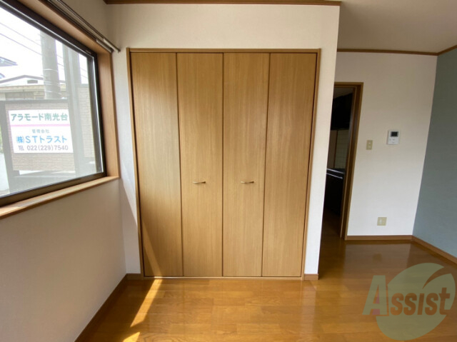 収納　クローゼットがありました。お洋服や荷物はここへ