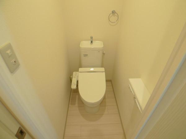 トイレ　反転タイプ