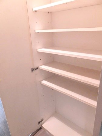 収納　シューズボックス