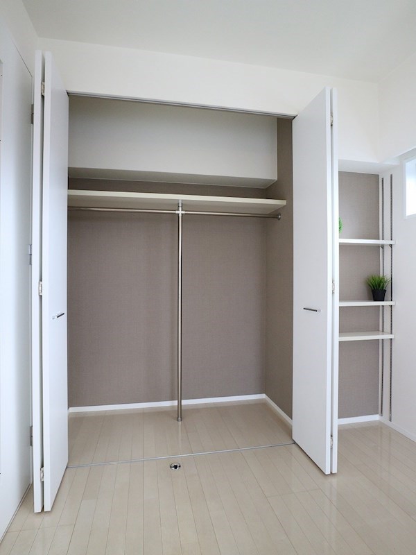 収納　※別号室の参考写真です。