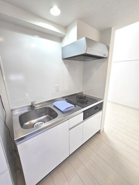 キッチン　コンパクトなキッチンで掃除もラクラク