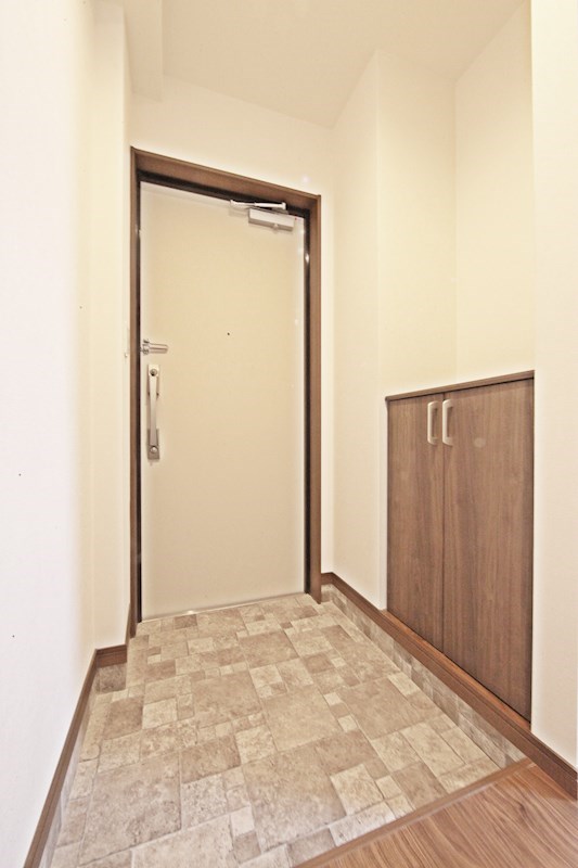 玄関　シューズボックス付