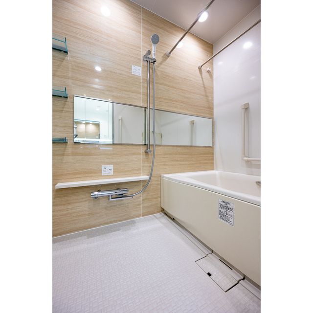 バス・シャワールーム　バス