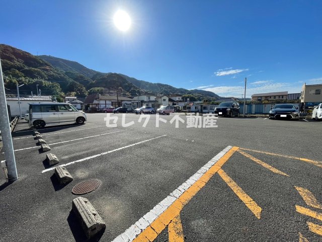 駐車場　【コーポひらやま】