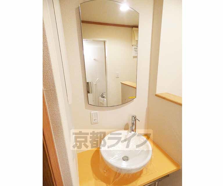 洗面設備　独立洗面台です。