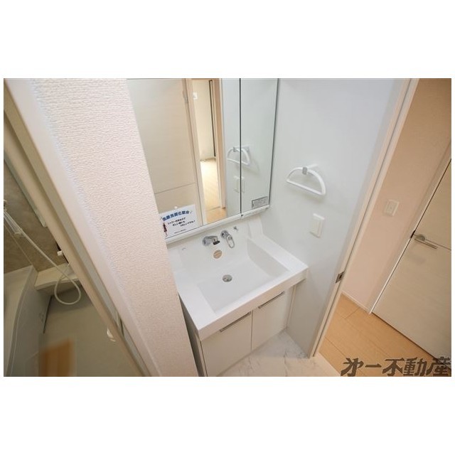 洗面設備　洗面化粧台