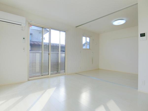 居室・リビング　写真は別のお部屋のイメージです