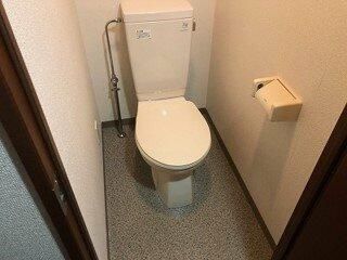 トイレ　トイレもきれいです
