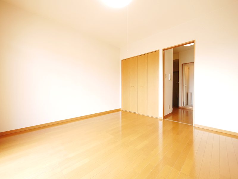 その他部屋・スペース　洋室８帖