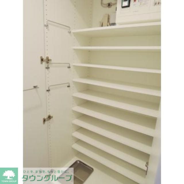 玄関　※写真は同タイプ住戸です。