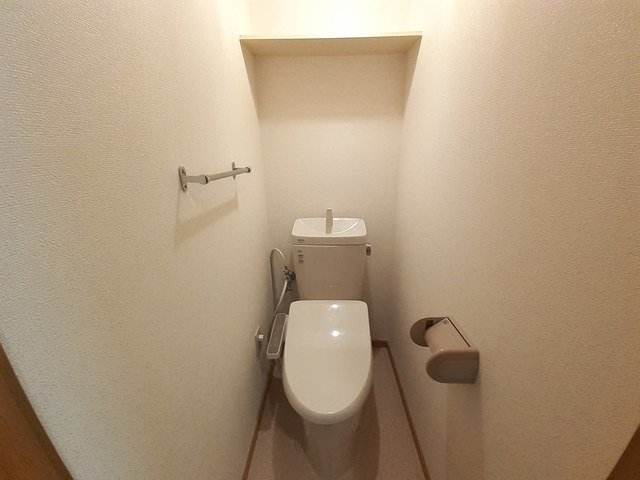 トイレ　シンプルで使いやすいトイレです