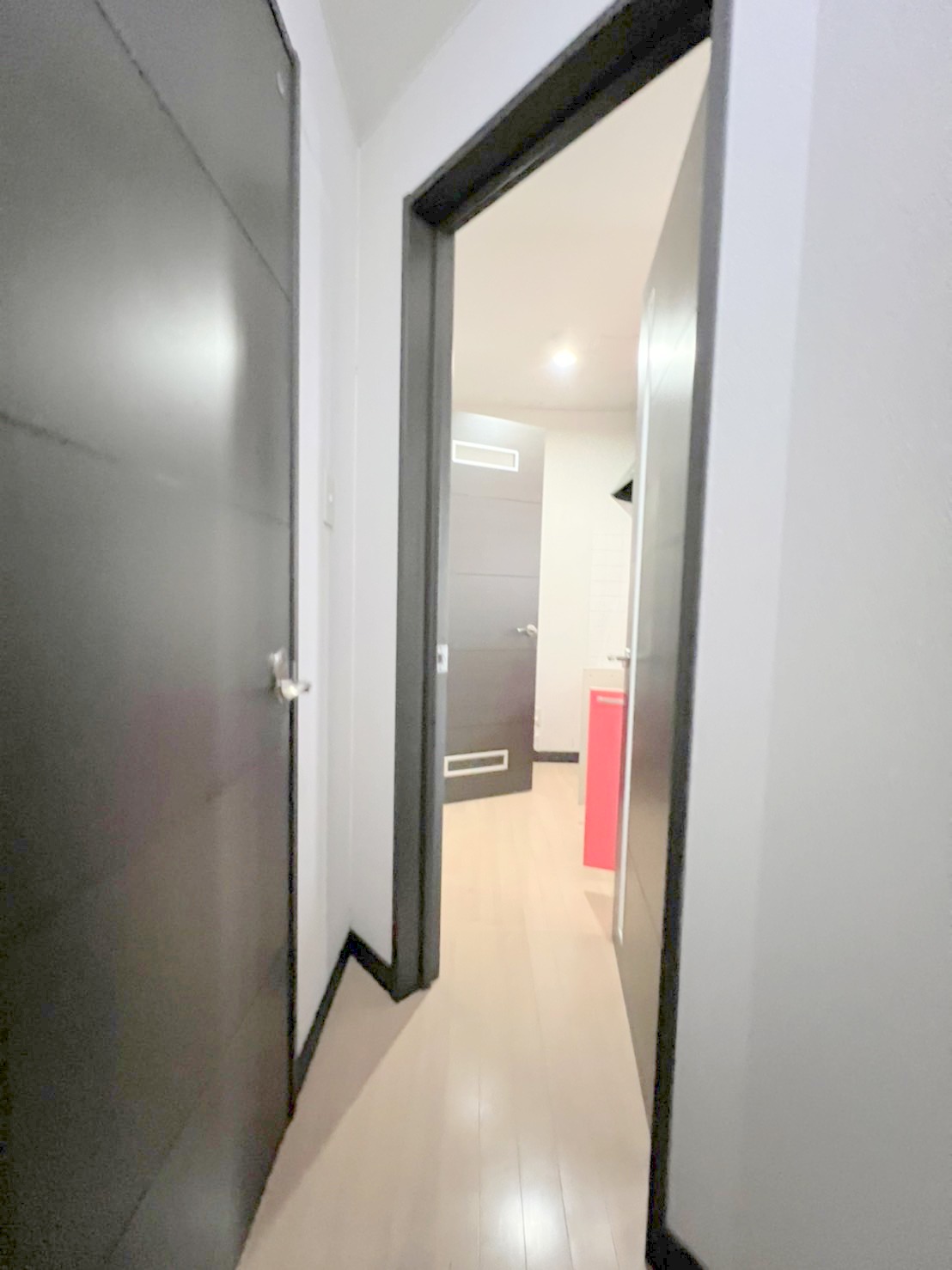 玄関　明るい玄関がお出迎えです☆