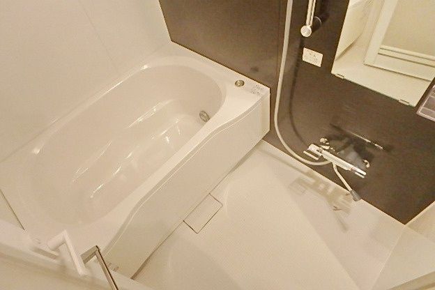 バス・シャワールーム　お風呂で日々の疲れを落としましょう