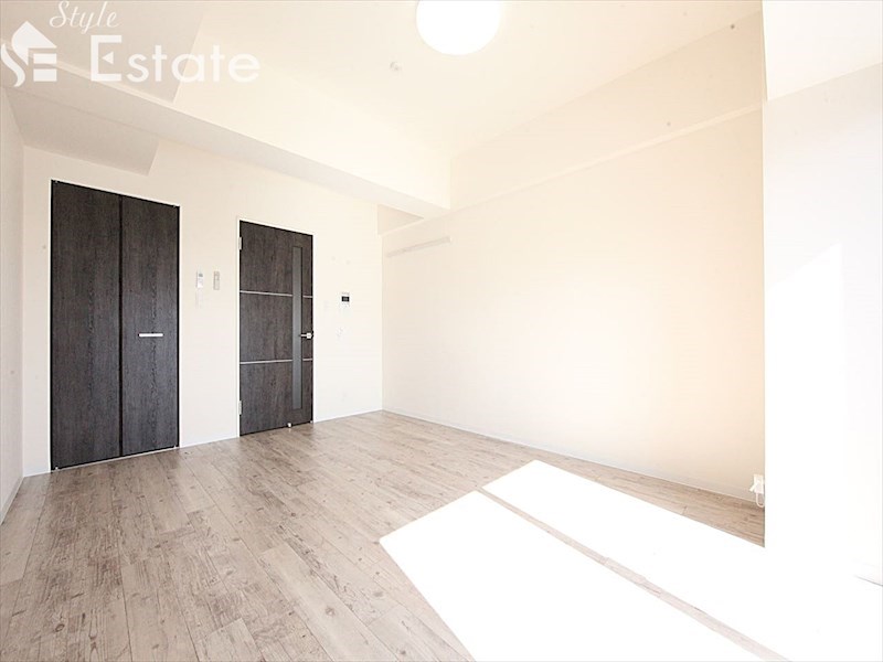 居室・リビング　内装