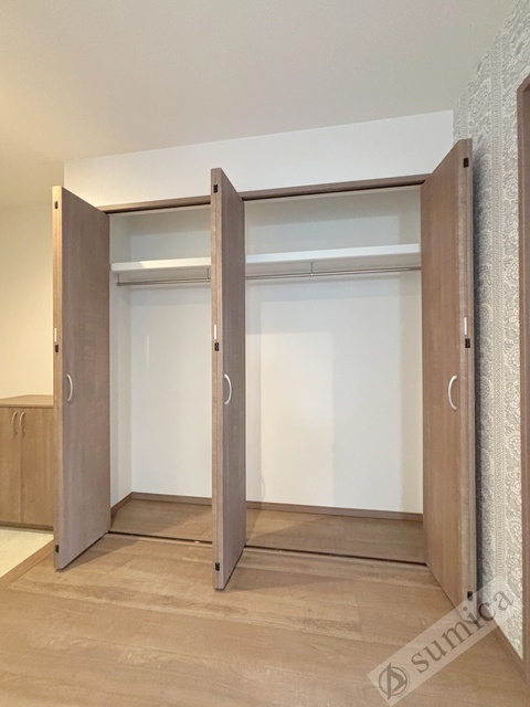 収納　収納力抜群の壁一面のクローゼットです♪♪